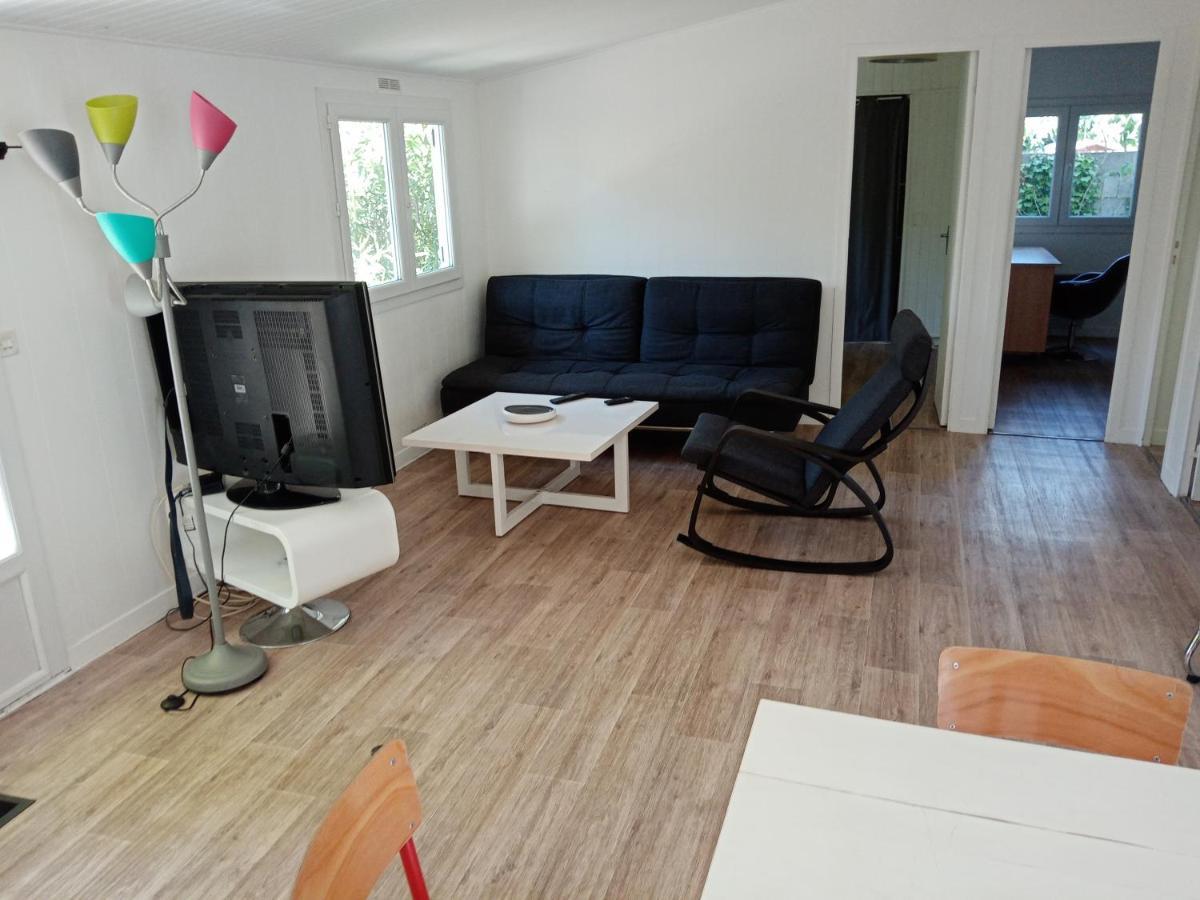 Chalet Agreable, A Proximite Du Centre Historique, Golf Academy Villeneuve-les-Avignon Bagian luar foto