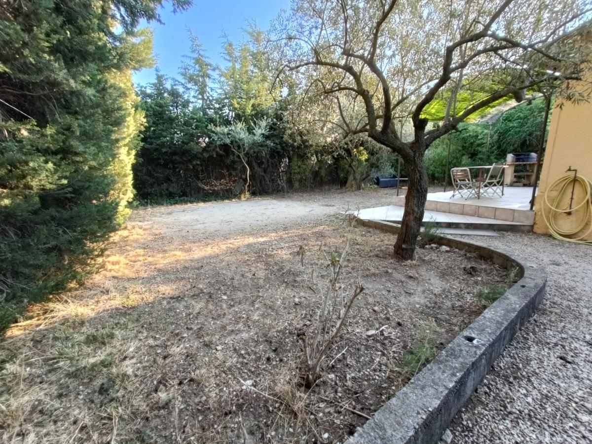 Chalet Agreable, A Proximite Du Centre Historique, Golf Academy Villeneuve-les-Avignon Bagian luar foto